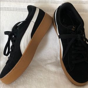 Brand new puma tennis shoes!